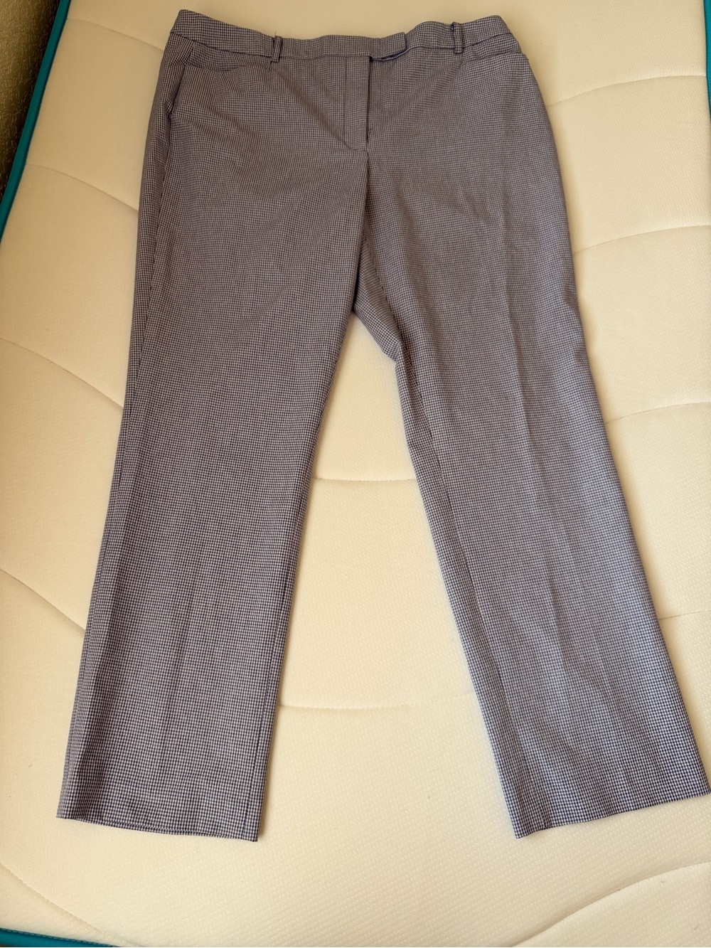Tommy Hilfiger Women’s Size 16 Navy and White Pants Classic Preppy USA Chic